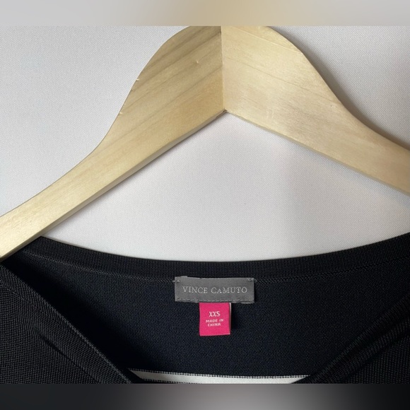 Vince Camuto Womens Short Sleeves Floral Neck Pullover Sweater Black Size Xs - Picture 3 of 7